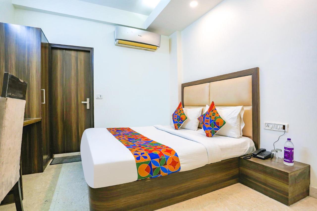Hotel Capital O 43002 Grand Bella Nuova Delhi Esterno foto