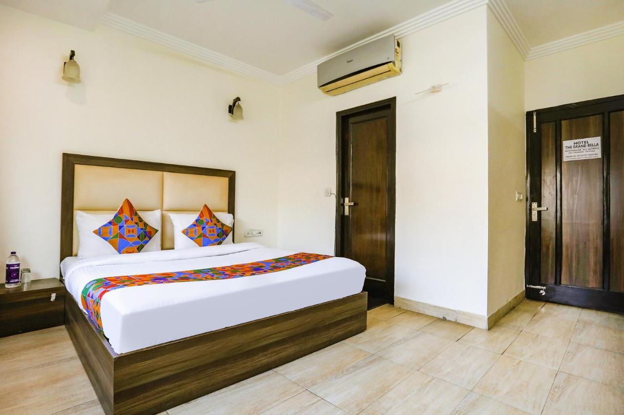 Hotel Capital O 43002 Grand Bella Nuova Delhi Esterno foto
