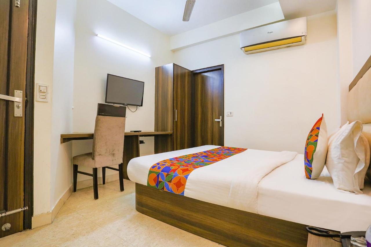 Hotel Capital O 43002 Grand Bella Nuova Delhi Esterno foto