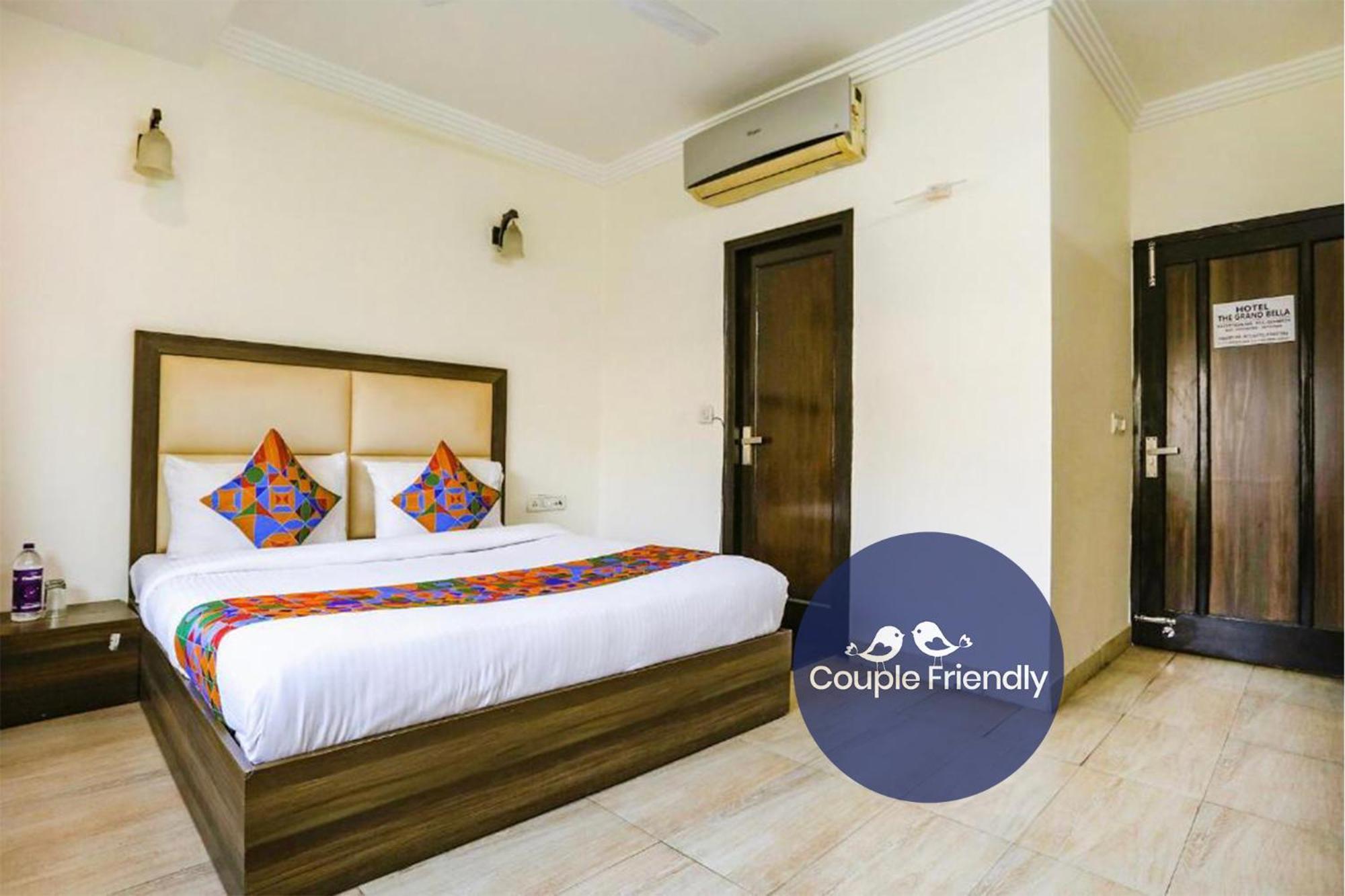 Hotel Capital O 43002 Grand Bella Nuova Delhi Esterno foto